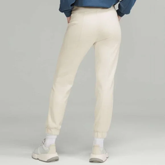 ⚡️SOLD⚡️ lululemon 2022 softstream relaxed high rise pant - Picture 2 of 9